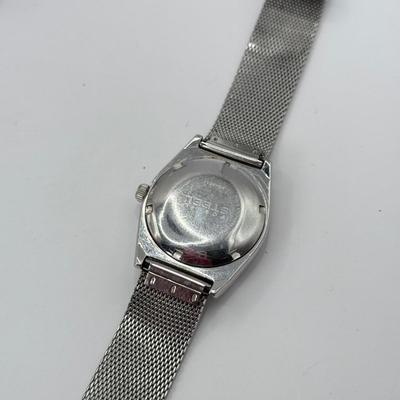 LOT 360J: Men’s Watches: Fossil & Timex