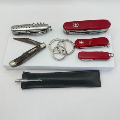 LOT 324J: Arrow Pen & Collection of Pocket Knives: Swiss, Winchester & Craftsman