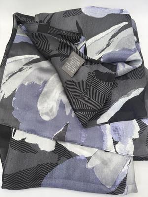 LOT 448J: Vince Camuto Fashion Scarf