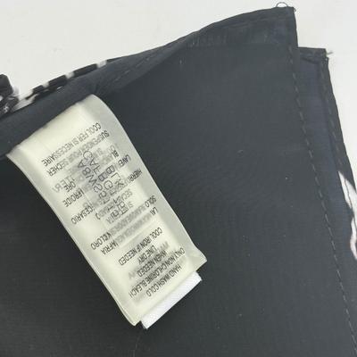 LOT 450J: Calvin Klein Fashion Scarf