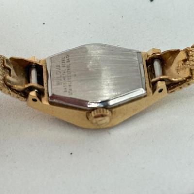 LOT 452J: Gold Tone Watch Collection: Citizen & Bulova