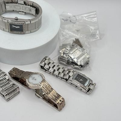 LOT 458J: Silver Tone Watch Collection: Seiko, Citizen, Bulova