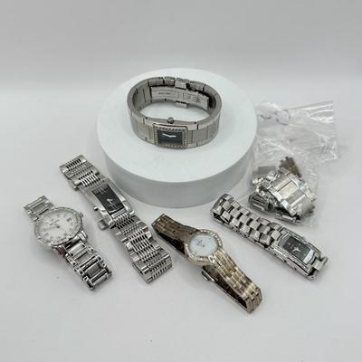 LOT 458J: Silver Tone Watch Collection: Seiko, Citizen, Bulova