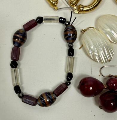 Jewelry Lot: Beaded Bracelet and 5 Pair of Pierced-Ear Earrings