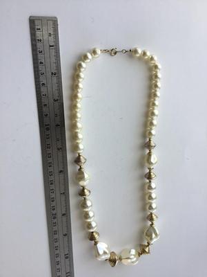 Korea marked pearl type statement necklace
