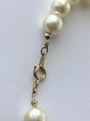 Korea marked pearl type statement necklace