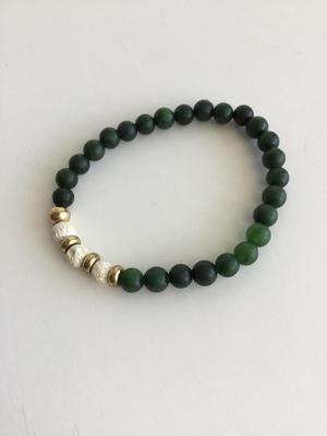 Beautiful green stretchy beaded fashion bracelet