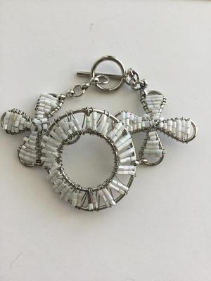 Beautiful white beaded small fashion bracelet
