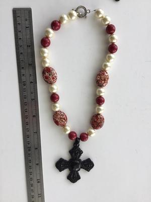Beautiful vintage clasp beaded necklace cross with matching earrings