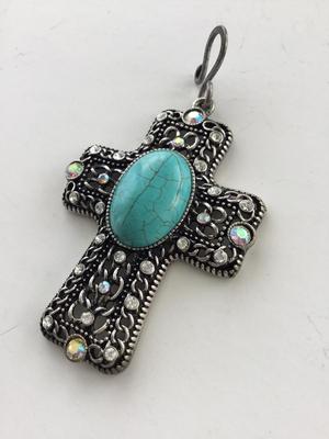 Beautiful vintage cross necklace charm