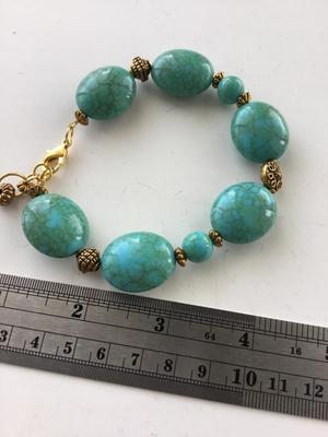 Faux howlite beaded fashion bracelet