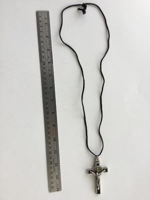 Vintage nr marked cross necklace