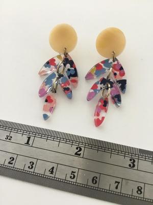 Colorful fashion dangle earrings