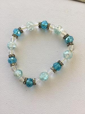 Light blue stretchy beaded fashion bracelet