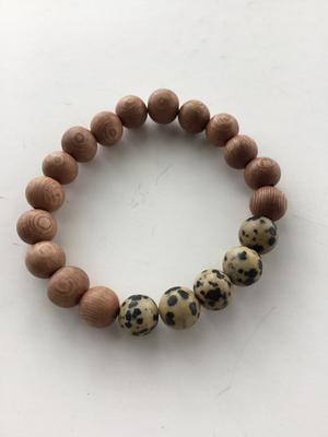 Stretchy wooden look beaded bracelet