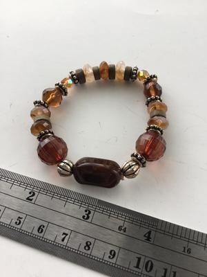 Brown stretchy beaded fashion bracelet