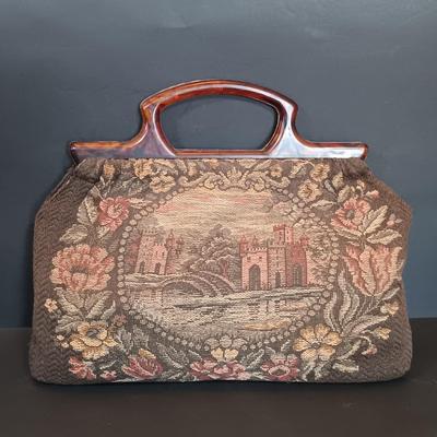 LOT 198: Vintage Sewing Handbag w/ Singer West Germany Scissors, Crochet Thread & More