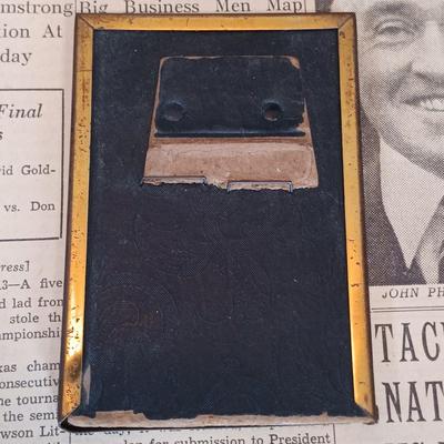 LOT 202: Chicago The Sun 1934 Newspaper with COA, Bond Executive Model Fedora & More