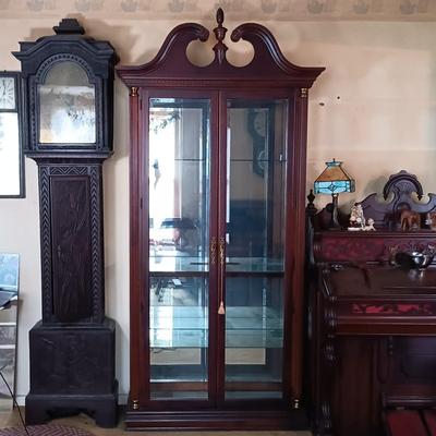 LOT 218: Pulaski-Style 7ft Curio Cabinet