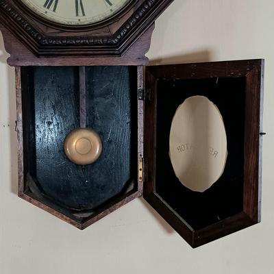LOT 222: Waterbury Clock Co. Regulator A Wall Clock