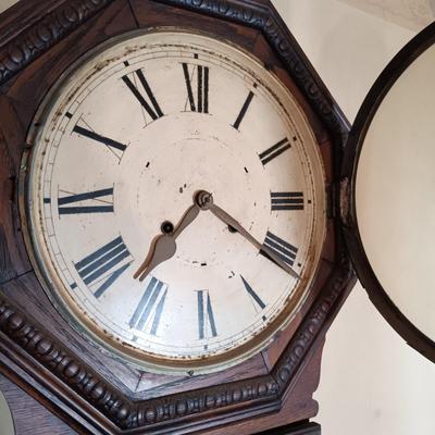 LOT 222: Waterbury Clock Co. Regulator A Wall Clock