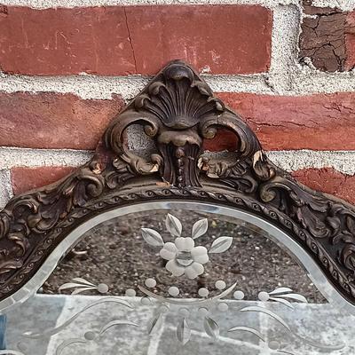 LOT 225: Antique Western Picture Frame Co. Etched Glass Mirror with Carved Wooden Frame