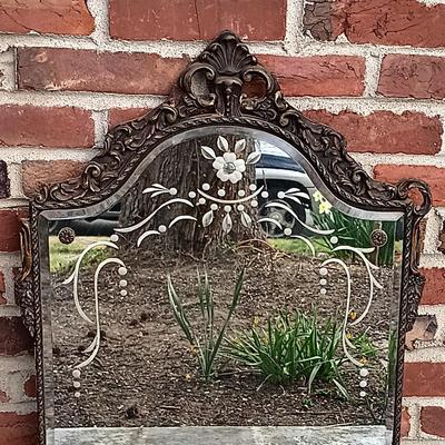 LOT 225: Antique Western Picture Frame Co. Etched Glass Mirror with Carved Wooden Frame