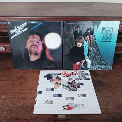 LOT 237: Vintage LPs- Foreigner, Jefferson Starship, Pink Floyd & More