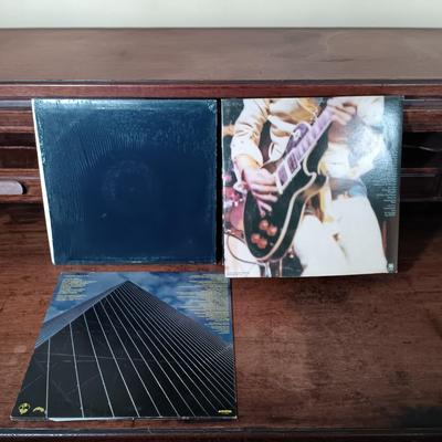 LOT 237: Vintage LPs- Foreigner, Jefferson Starship, Pink Floyd & More