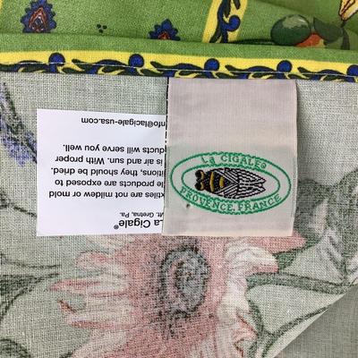 D725 Le Cigale Sunflower Acrylic Coated Tablecloth with Napkins, Placemats and More