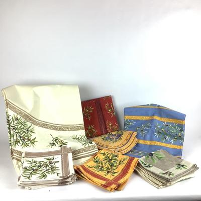 K726 Le Cigale French Table Linens with Acrylic Coating