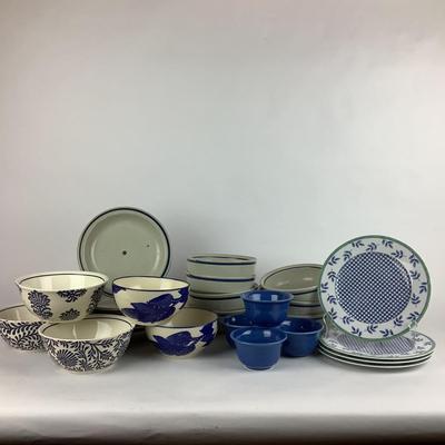 K736 Lg Lot of Iron Mountain Huckleberry Blue , Fiesta, Villeroy & Boch China