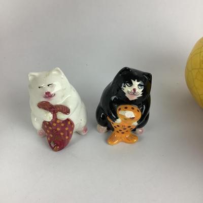 K739 Large Mouse Cookie Jar with Cat Salt and Pepper , Pepper Kitchen Timer and Decor