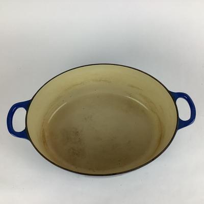 K743 Large Oval Enamel Cast Iron Le CREUSET Lidded Pot