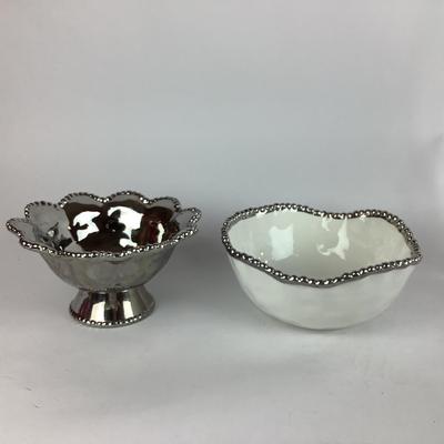 K820 Vietri White Serving Pieces and Bowls