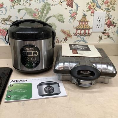K833 Aroma Rice Cooker & Villaware Waffle Maker