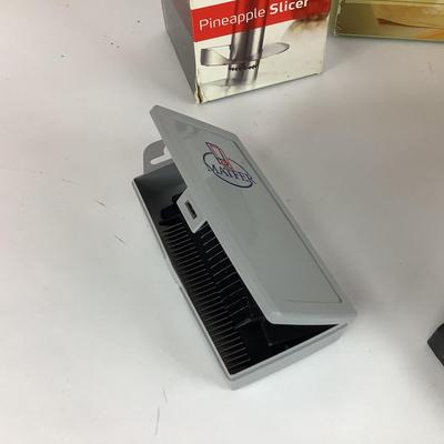 K839 Mandoline and Pineapple Slicer