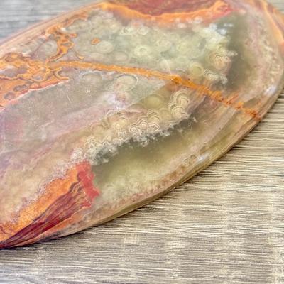 LOT 4K: Exquisite Marble Glass Dishes