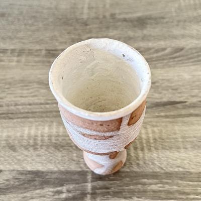 LOT 8K: Stoneware Pottery Collection, One Piece Signed “Wendy”