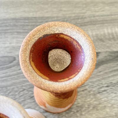 LOT 8K: Stoneware Pottery Collection, One Piece Signed “Wendy”