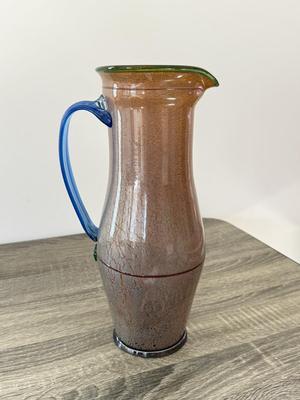 LOT 19K: Exquisite Art Glass Pitcher w/ 4 Matching Mugs