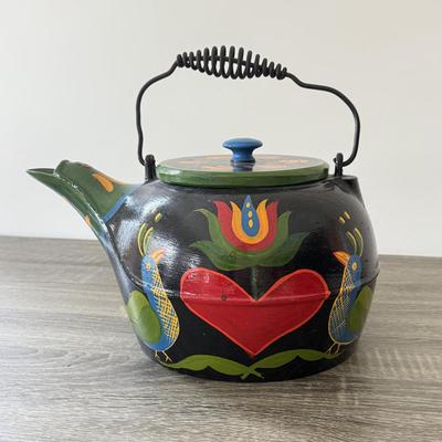 LOT 91K: 1994 Artist Johnny Claypoole Signed Hand Painted Cast Iron Kettle
