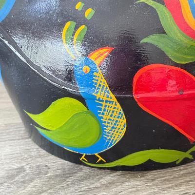 LOT 91K: 1994 Artist Johnny Claypoole Signed Hand Painted Cast Iron Kettle