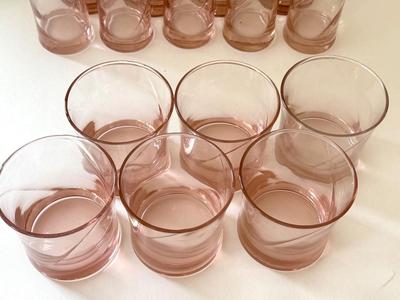 LOT 94K: Set of Pink Swirl Glasses in 4 Sizes