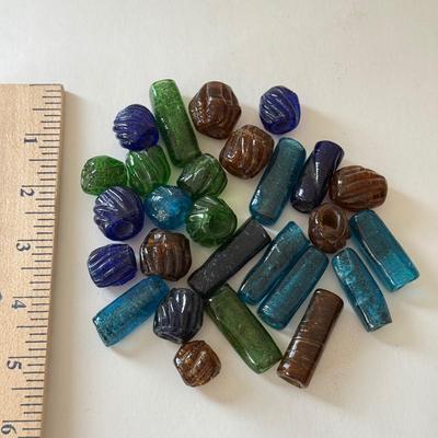 LOT 96K: Vintage Wilton Pewter Bead Tray w/ Collection of Large Glass Beads