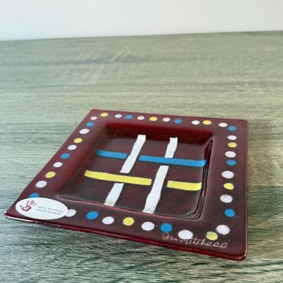 LOT 143K: Jan R Mitchell Designs Art Glass Tic Tac Toe Hand Made in the Virgin Islands