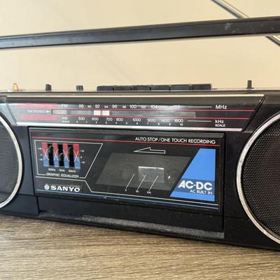 LOT 146F: Sanyo Radio Cassette Player Model M7030