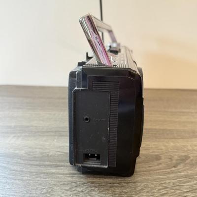 LOT 146F: Sanyo Radio Cassette Player Model M7030