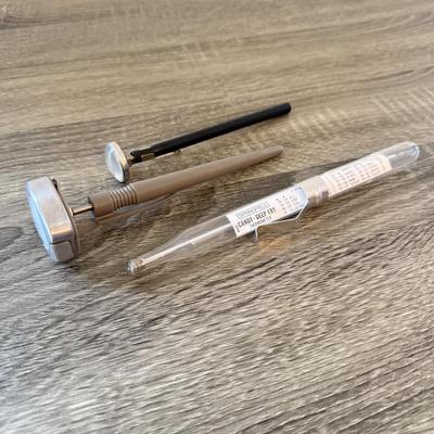 LOT 147K: Kitchen Thermometers incl. Glass Candy & Deep Fry