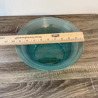 LOT 148K: Beautiful Bormioli Rocco Teal Glass Bowl Set